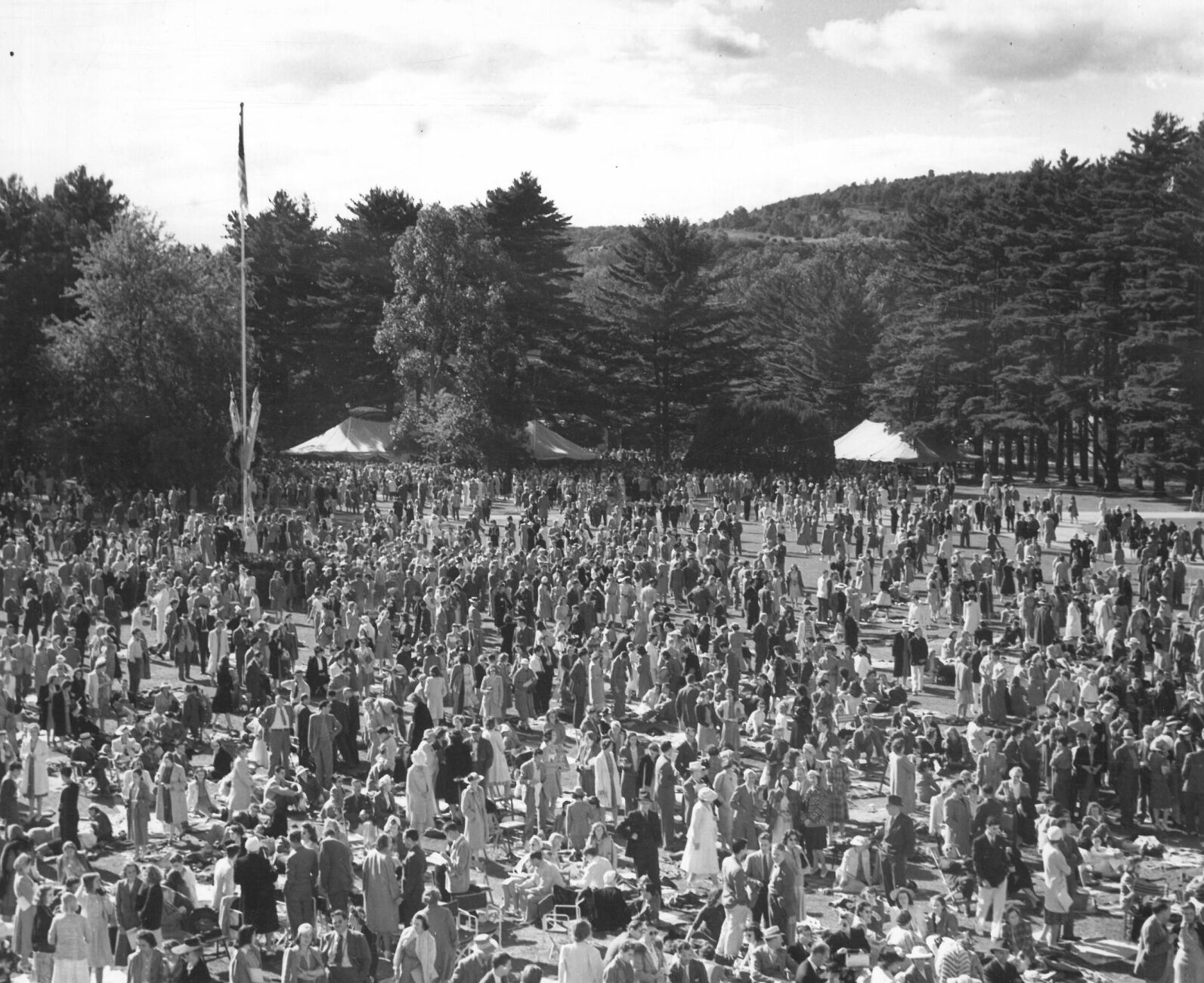 A large crowd